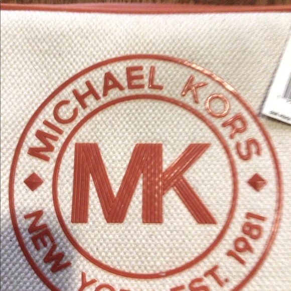 Michael Kors Crossbody - Picture 2 of 8